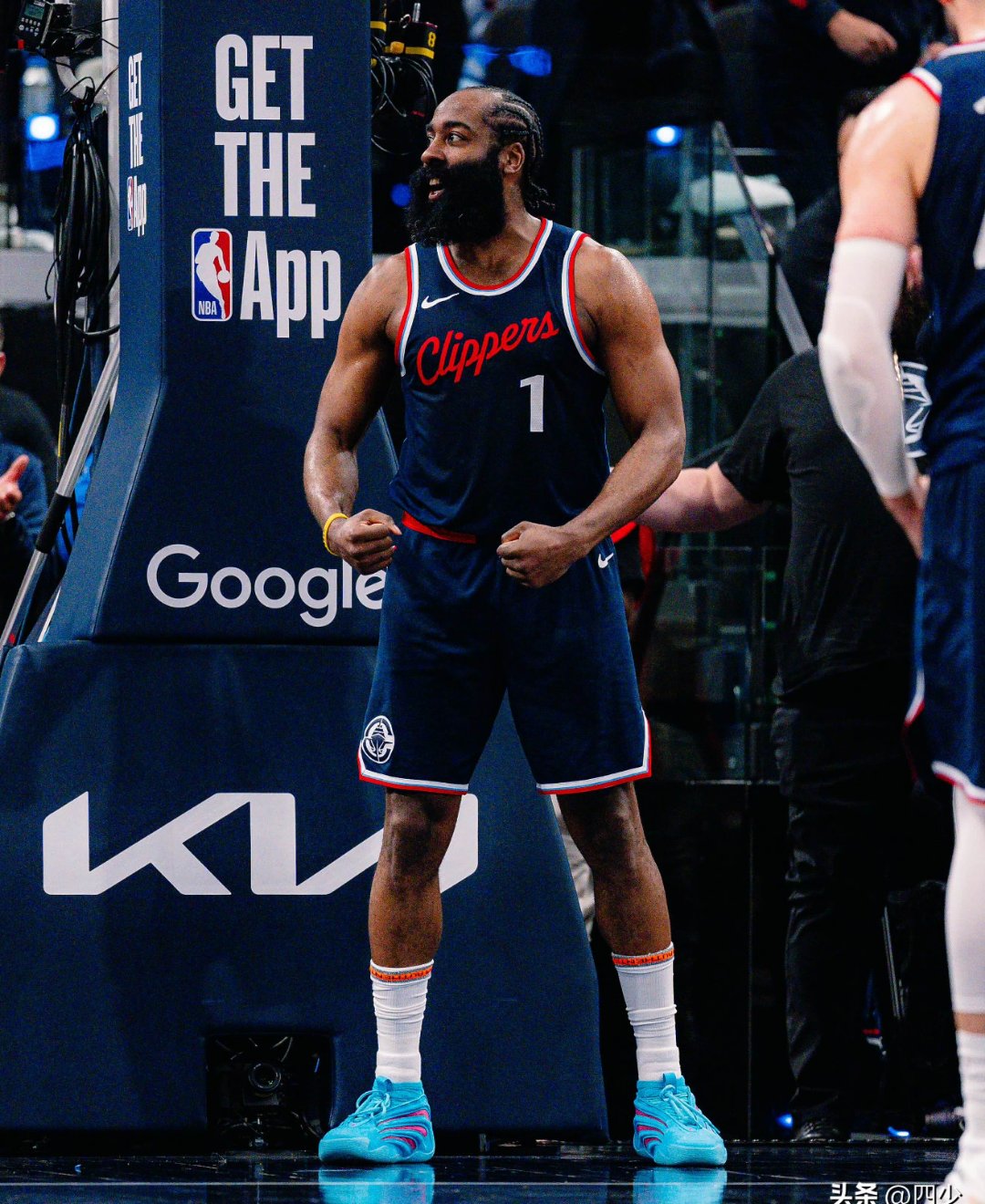 持续失利引发热议！，哈登在塞尔维亚队比赛中锐不可当赢得满堂喝彩(easyessayaipdf问答)-开云app