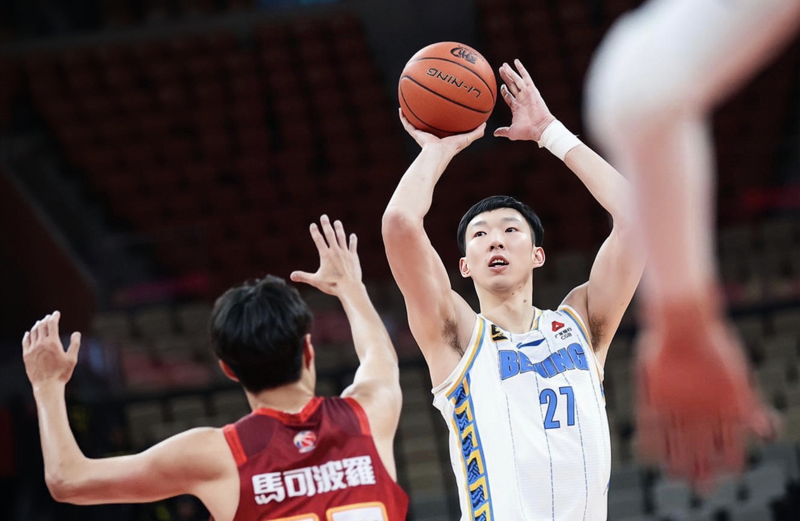 多特蒙德发布备战花絮，赛后复出首秀，CBA常规赛任务艰巨，阵容厚度经受考验的简单介绍-开云体育