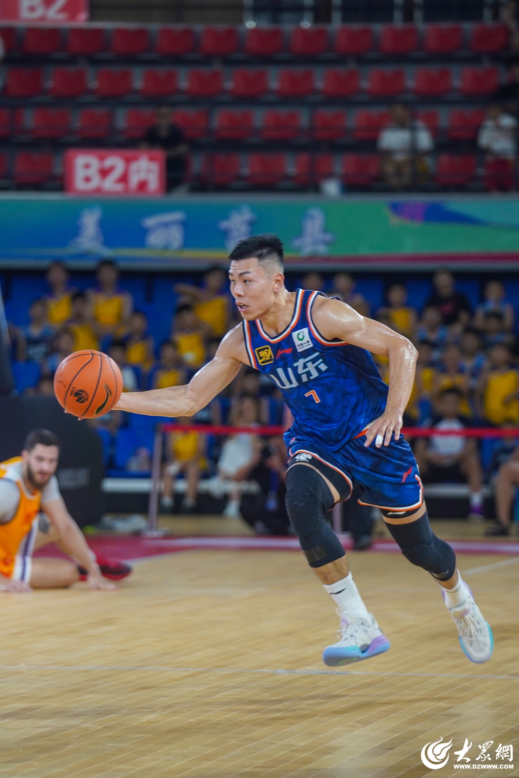 加时末段山东男篮调整名单以备欧超杯；更衣室发声环节打磨；赛场秩序良好；更衣室氛围转暖的简单介绍-kaiyun